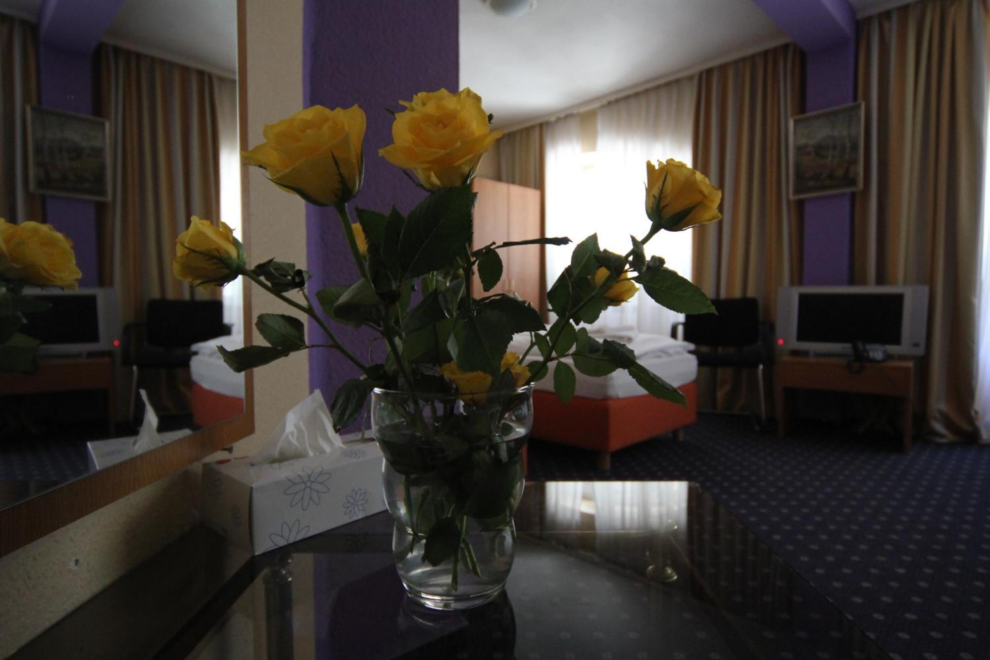 Carlton Hotel Frankfurt am Main ภายนอก รูปภาพ
