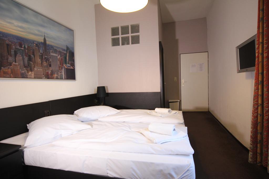 Carlton Hotel Frankfurt am Main ภายนอก รูปภาพ