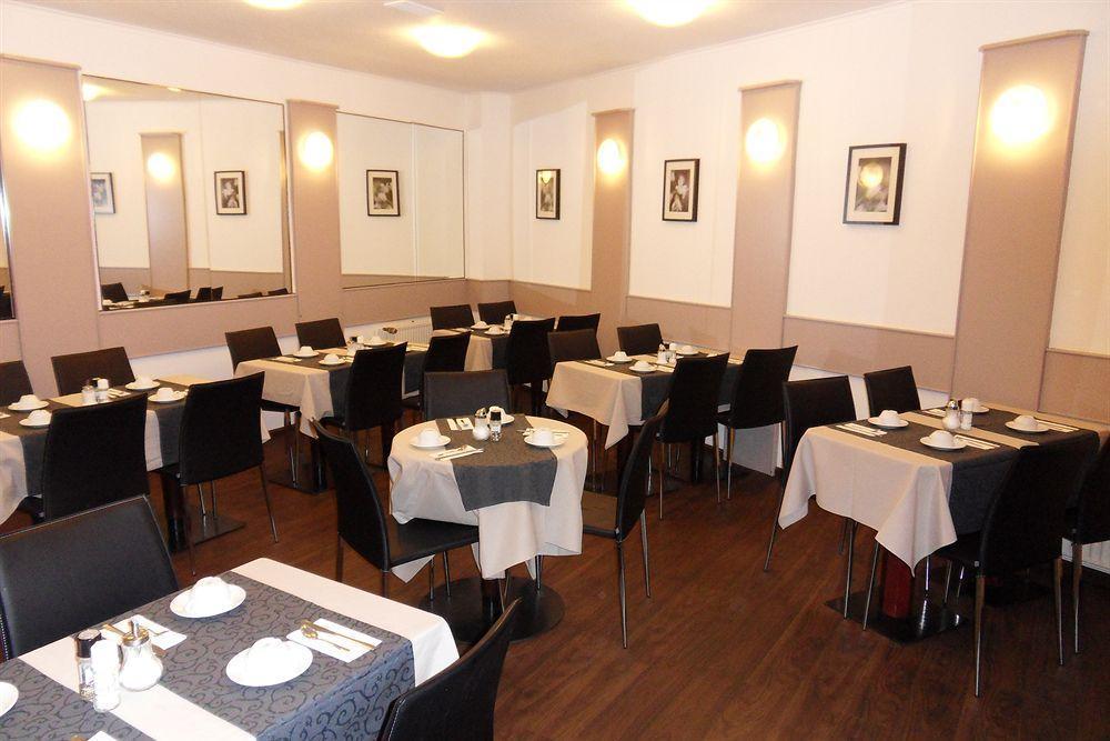 Carlton Hotel Frankfurt am Main ภายนอก รูปภาพ