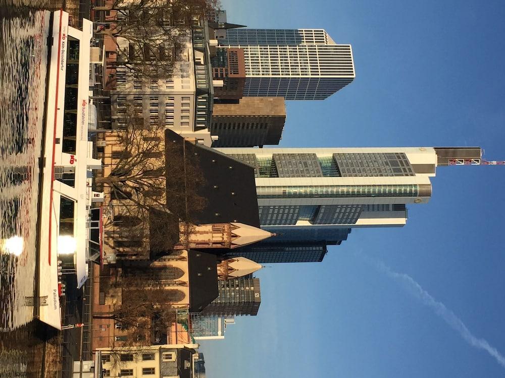 Carlton Hotel Frankfurt am Main ภายนอก รูปภาพ